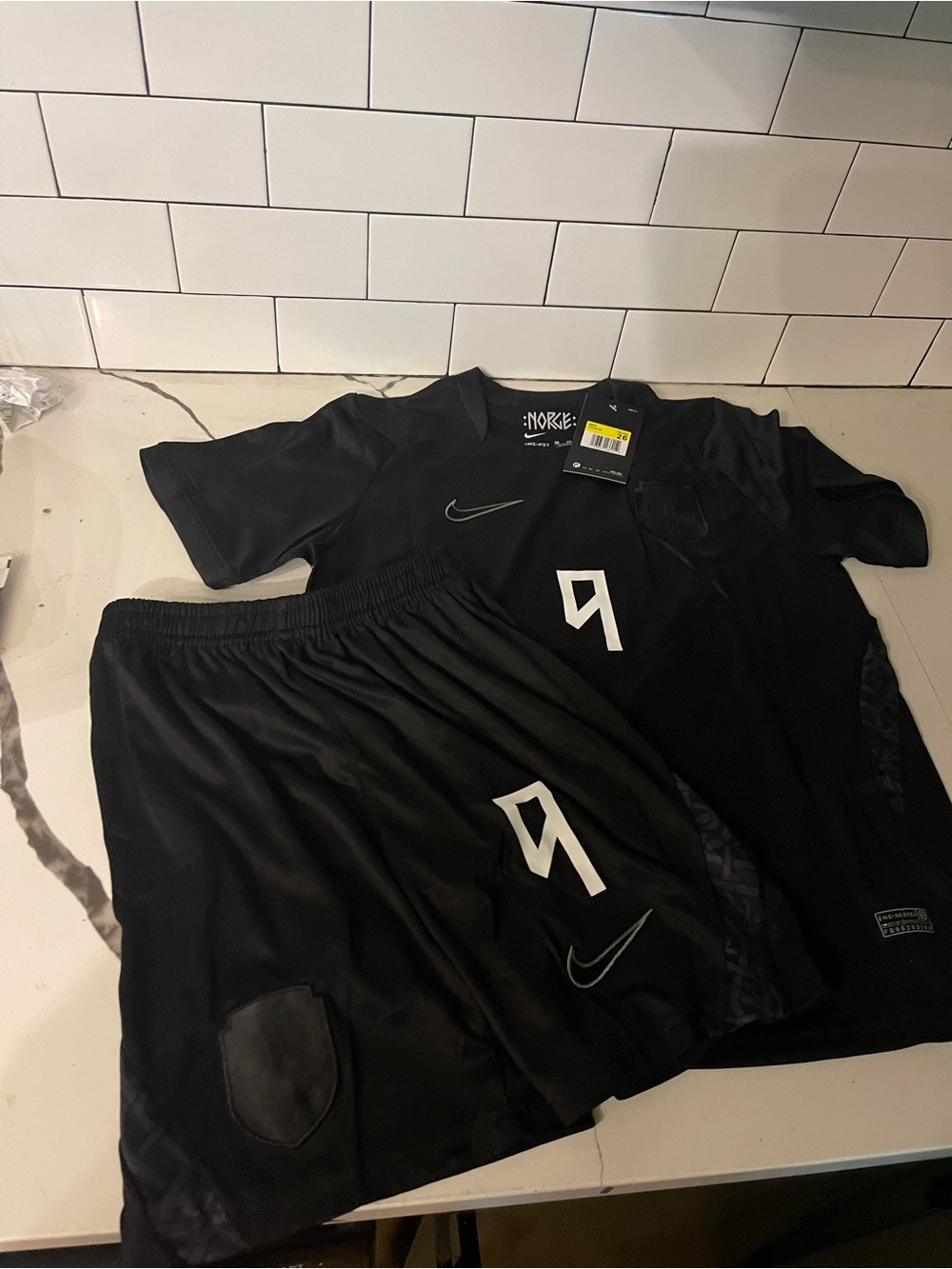 Youth Erling Braut Haaland Jersey And Short Set Size 26.